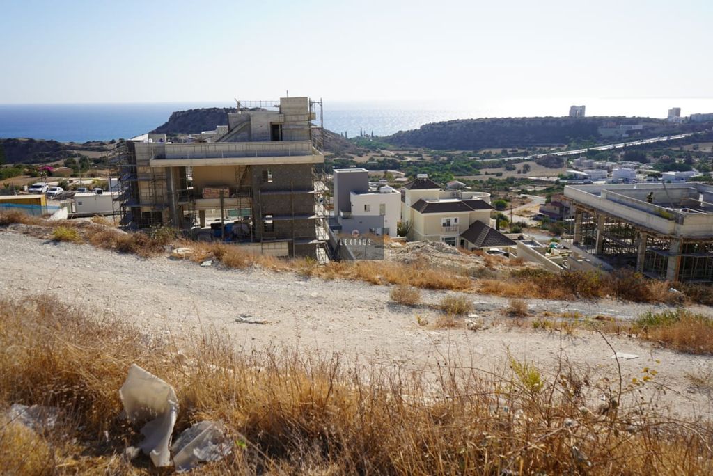 Property photo 3 of 3