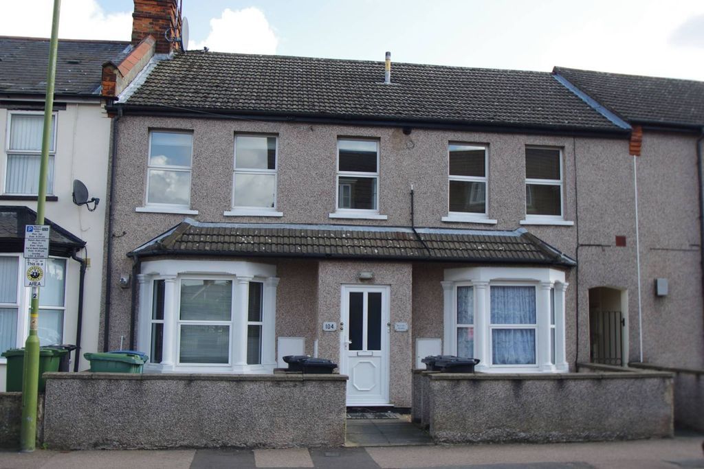 Property photo 1 of 6