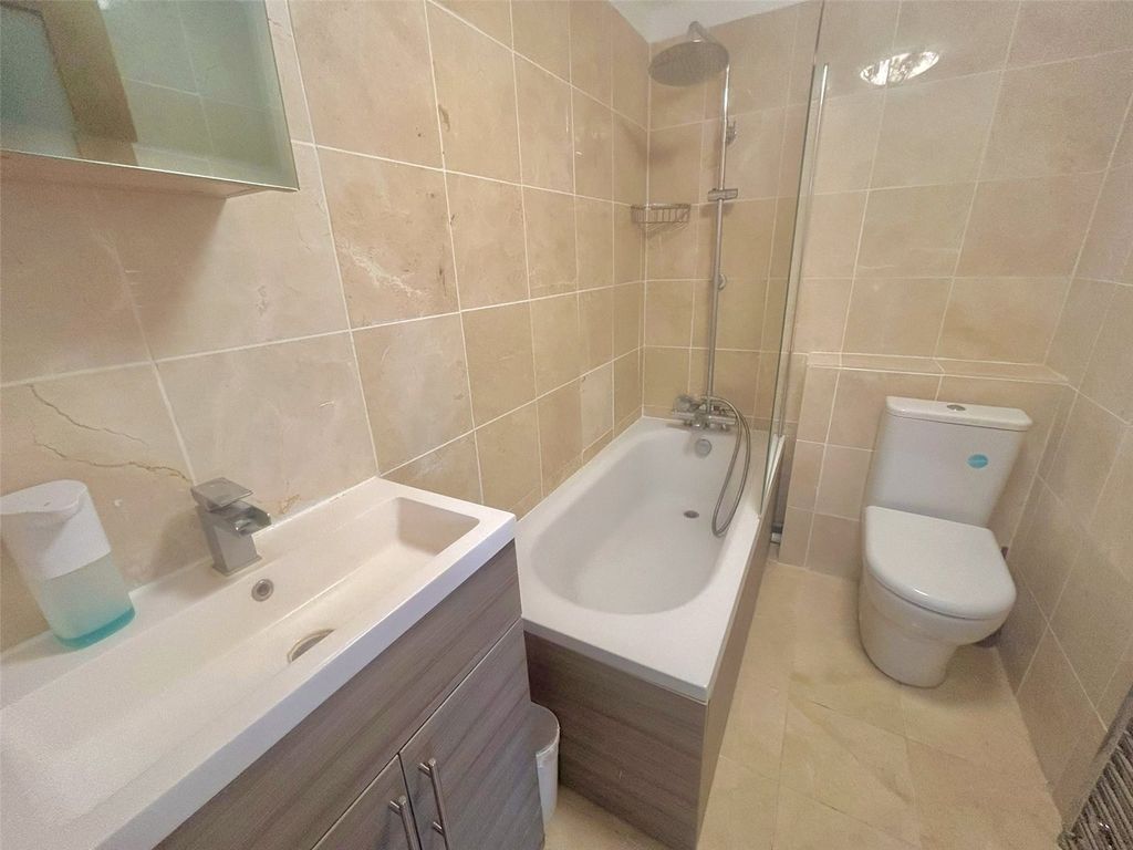 Property photo 3 of 6 Picture No. 23