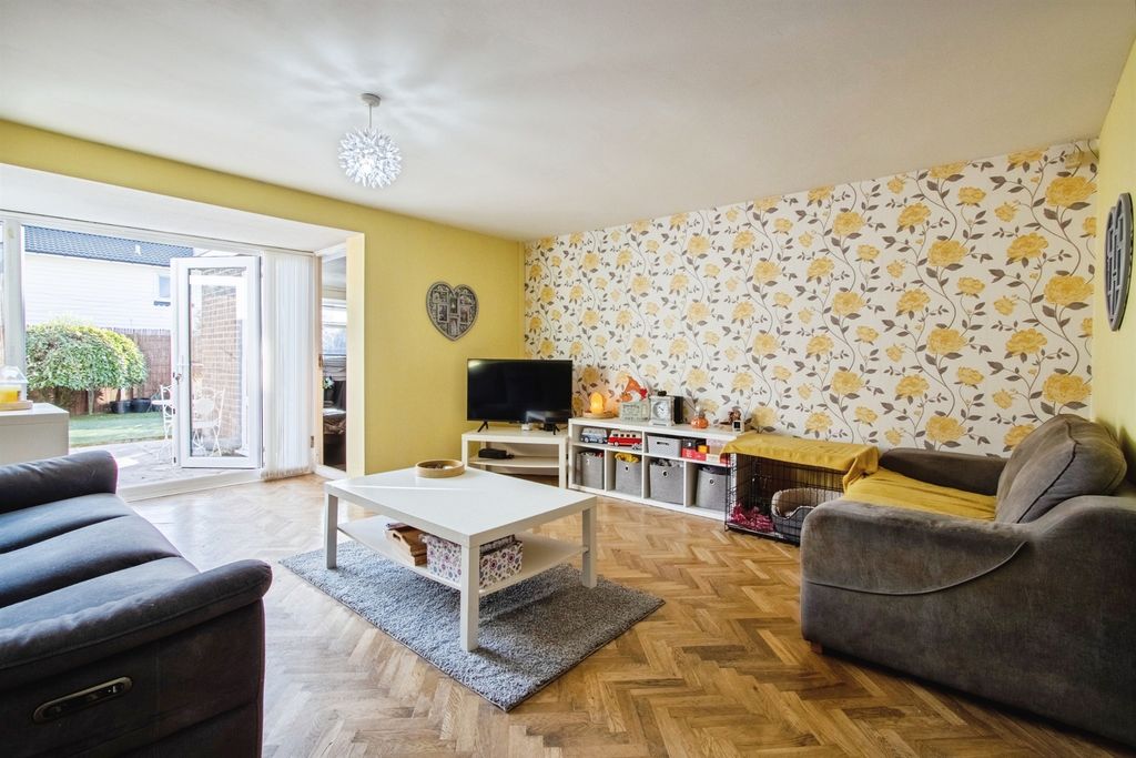 Property photo 2 of 14