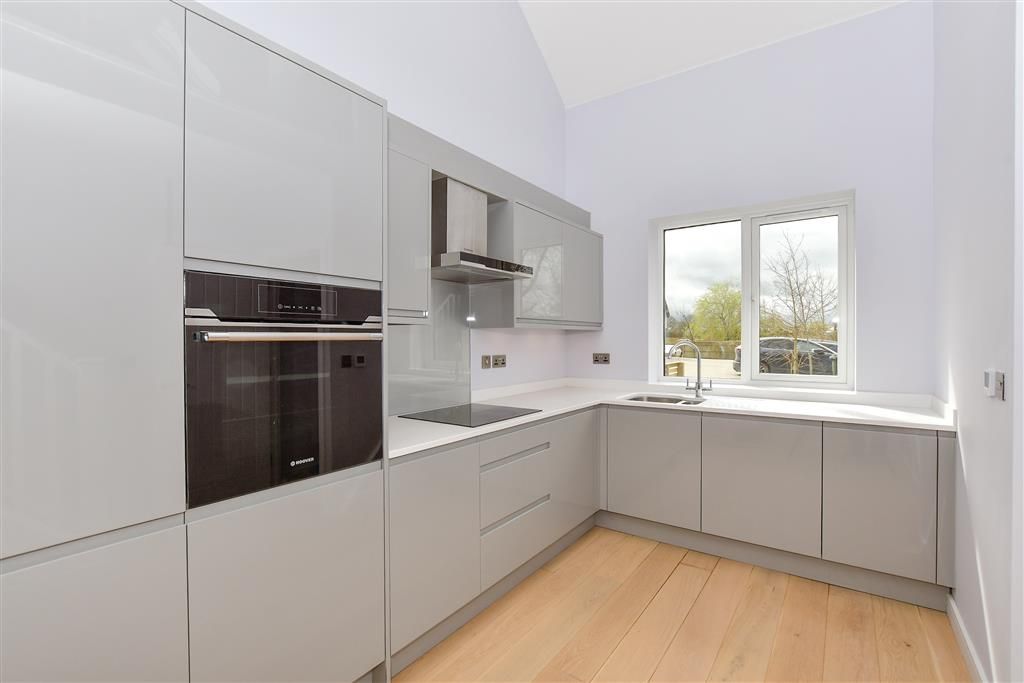 Property photo 3 of 10 Kitchen/Diner