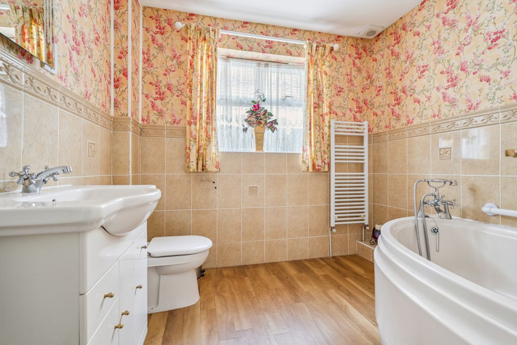 Property photo 3 of 21