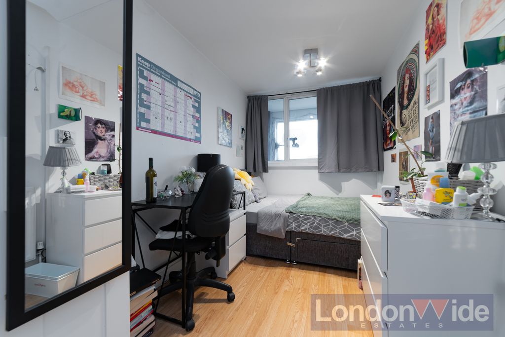 Property photo 3 of 13 Photo 1