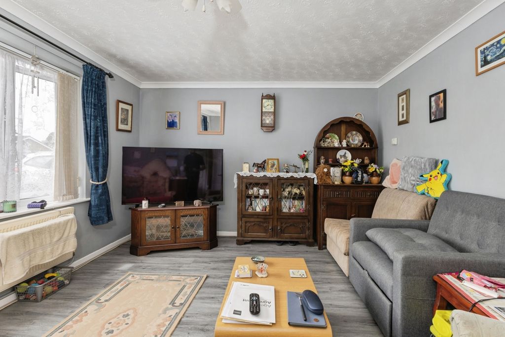 Property photo 2 of 21 Pbox-Img.Jpg