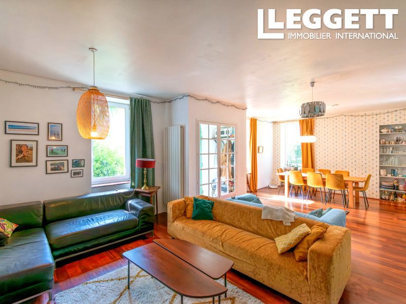 Property photo 3 of 10