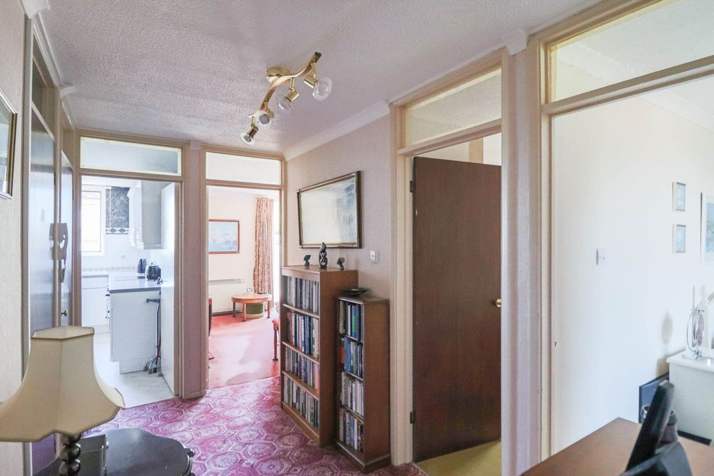 Property photo 2 of 16