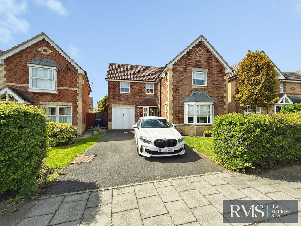 Property photo 1 of 16 Photo 8