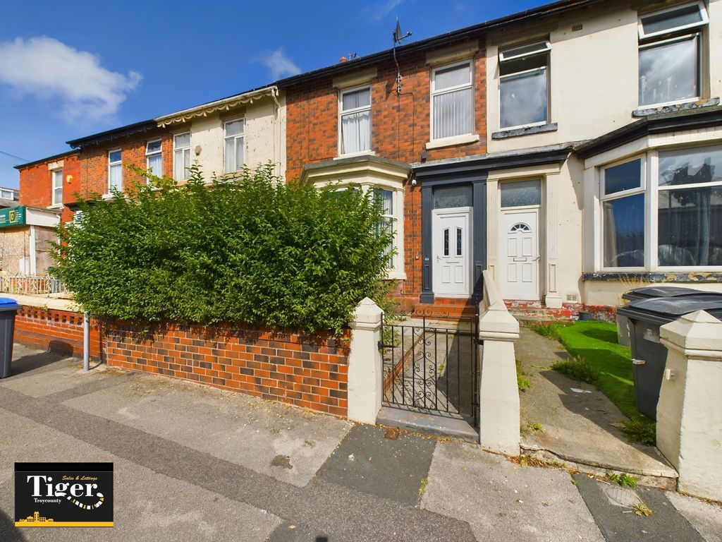 Property photo 1 of 15 Cam03440G0-Pr0152-Still021