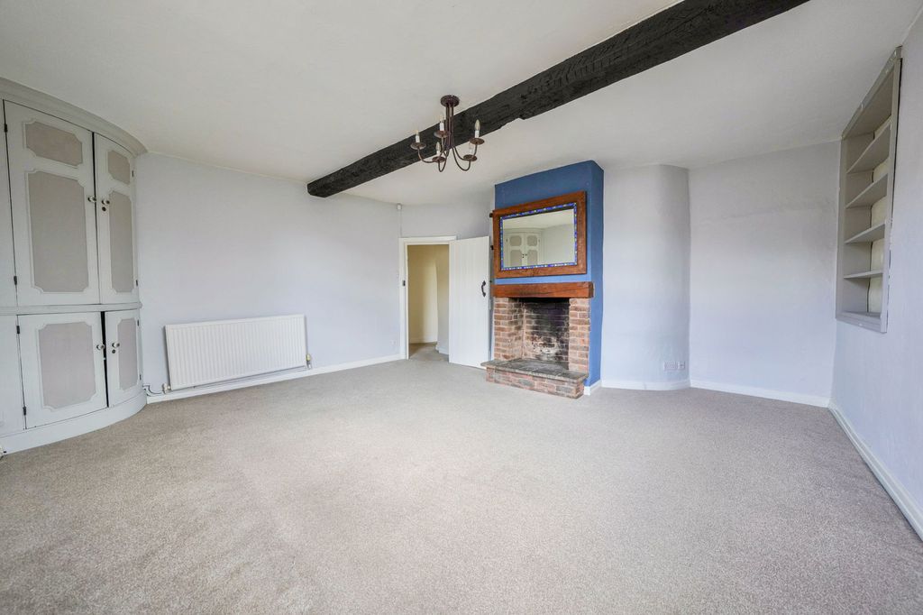 Property photo 3 of 9