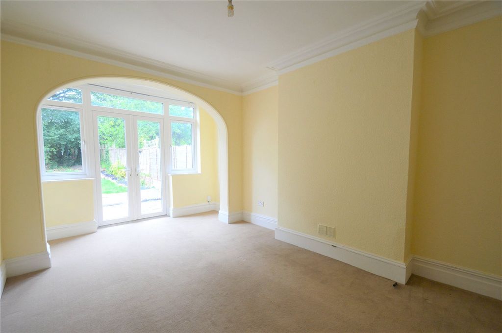 Property photo 2 of 9 Picture No. 08