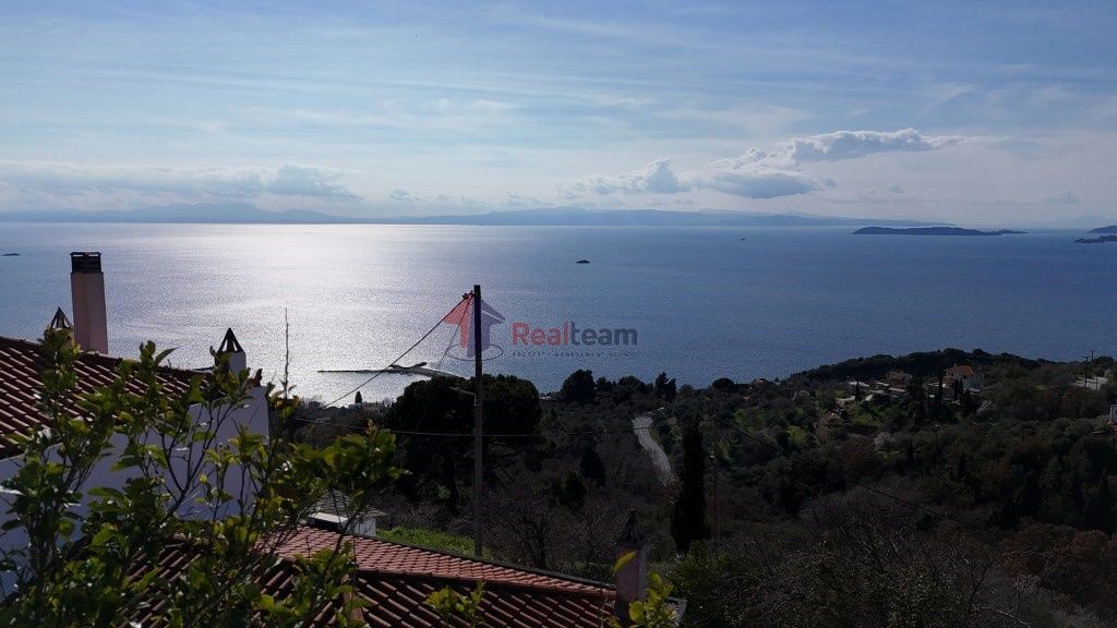 Property photo 2 of 30