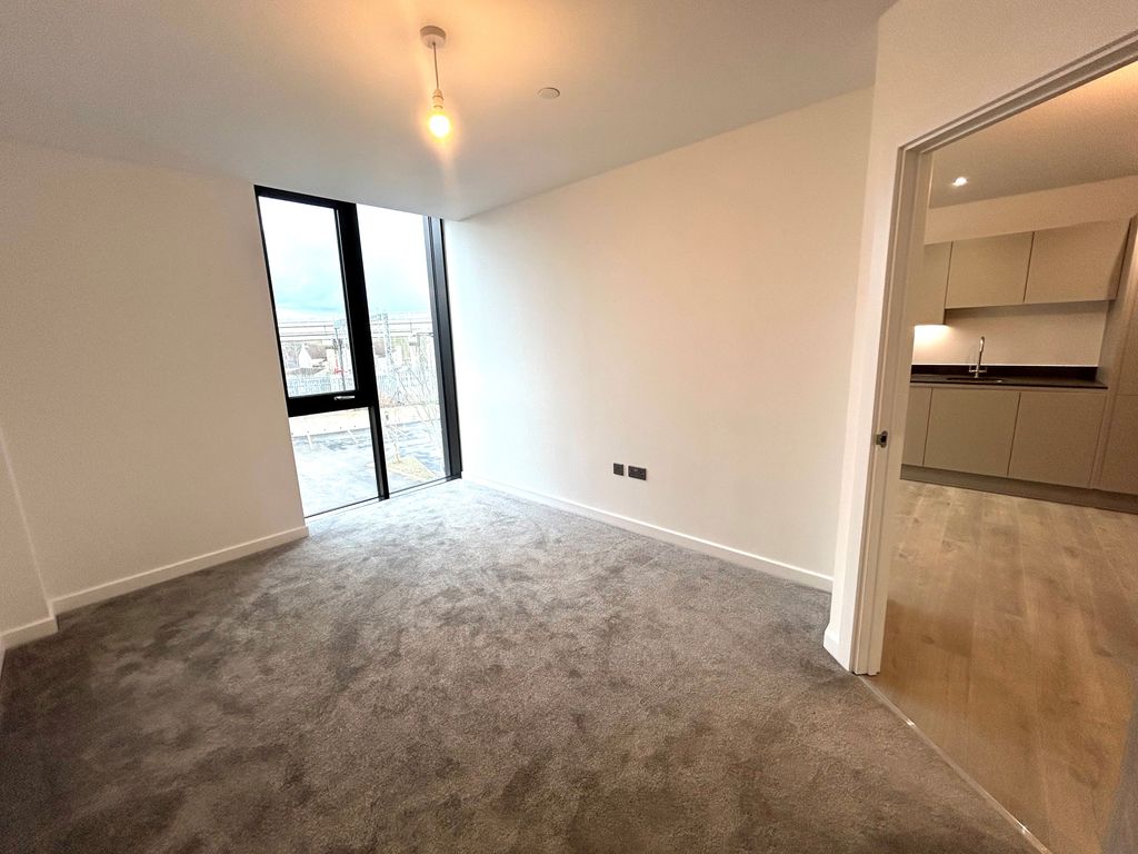 Property photo 3 of 5