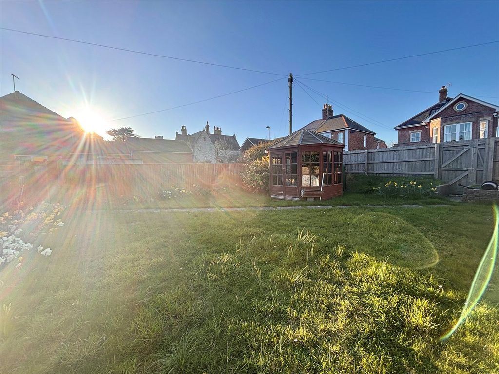 Property photo 3 of 15 Picture No. 18