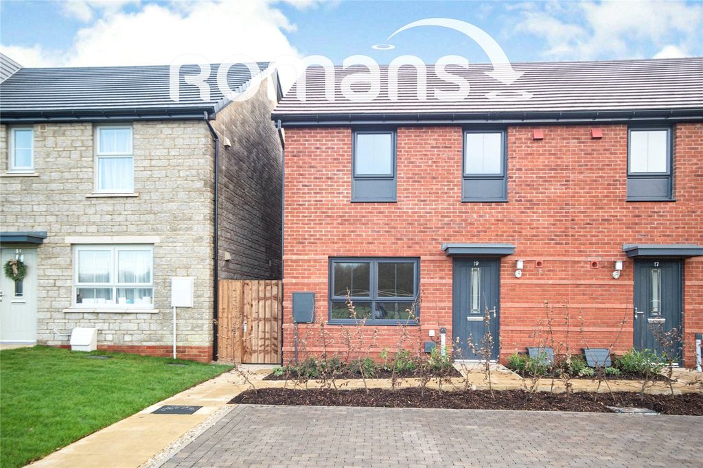 Property photo 1 of 10 External
