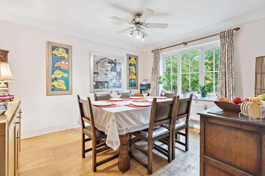 Property photo 3 of 14