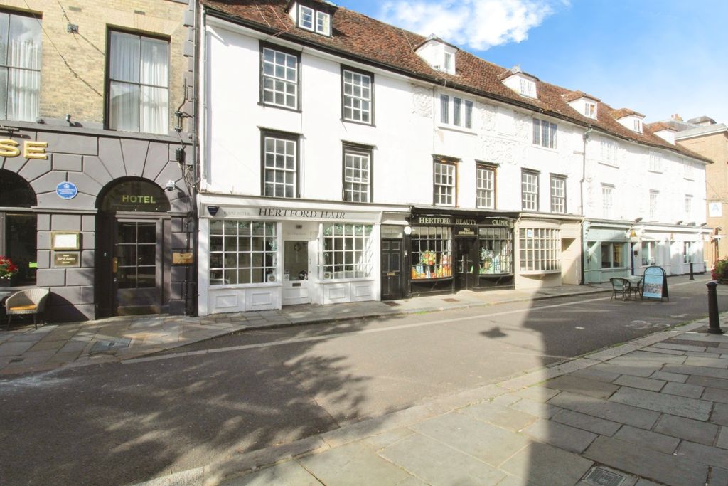 Property photo 1 of 20 Pbox-Street_Scape-340855.Jpg