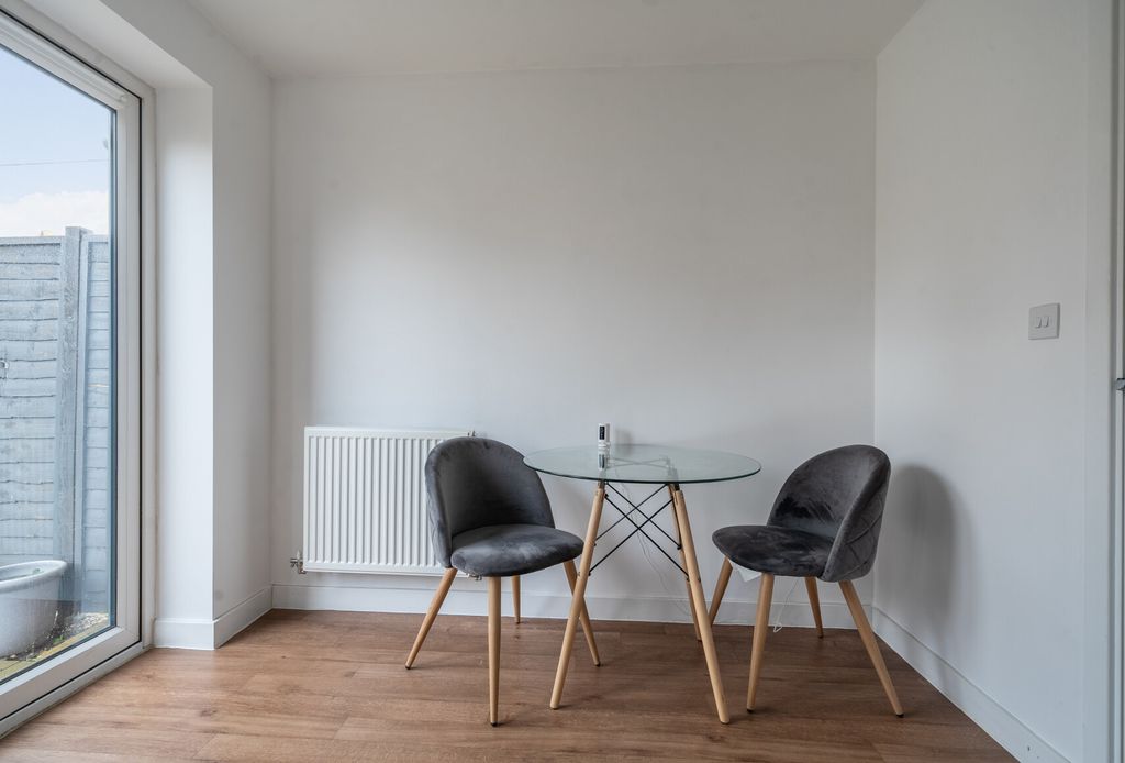 Property photo 3 of 11 1406228-5-6984B7c...