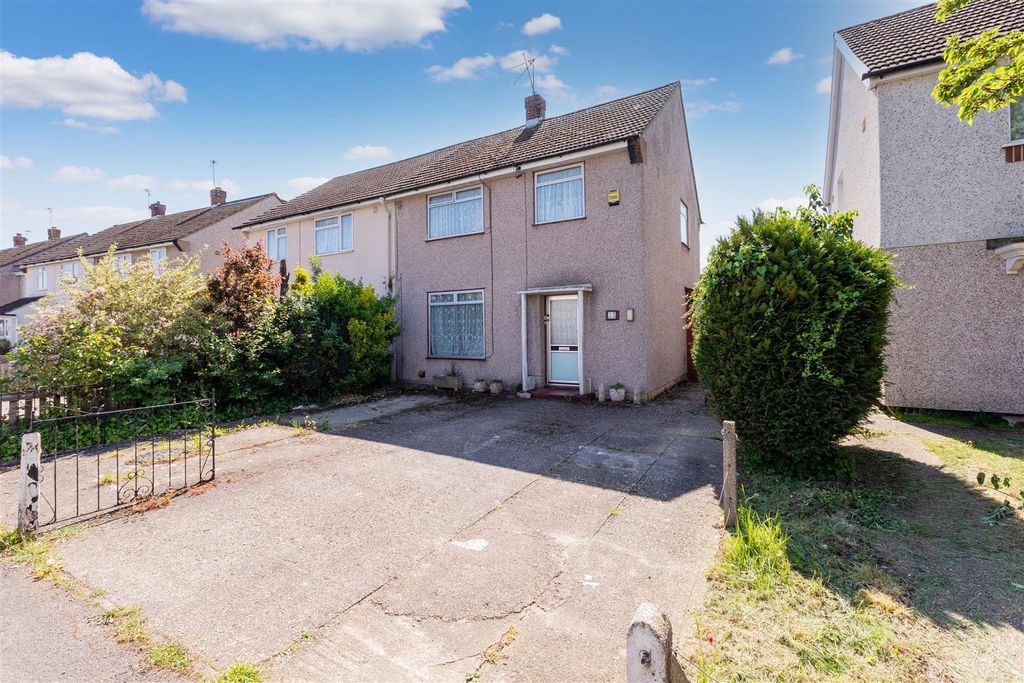 Property photo 1 of 15 33 Barnfield-1.Jpg