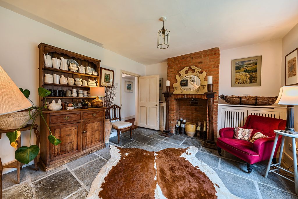 Property photo 3 of 22