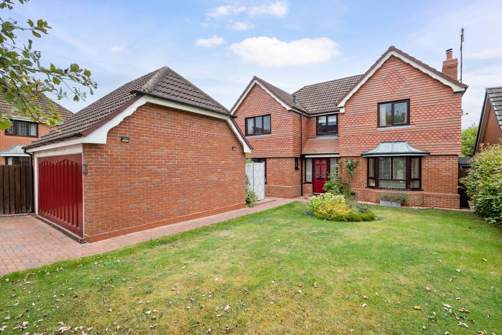 Property photo 1 of 24