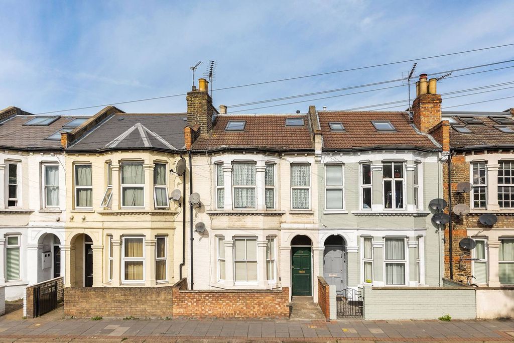 Property photo 2 of 14