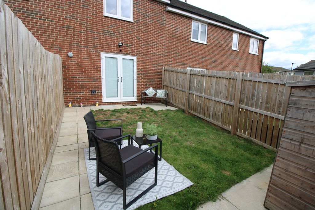 Property photo 2 of 10 H.G