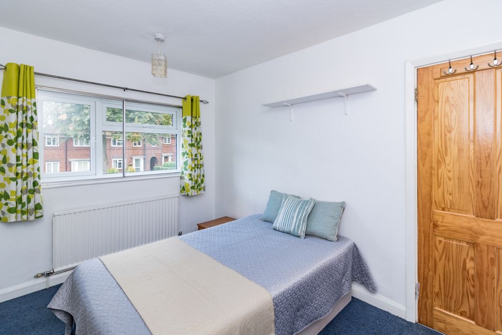 Property photo 3 of 10 71734