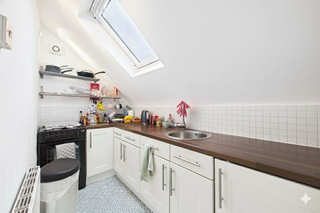 Property photo 1 of 5 Picture No. 38