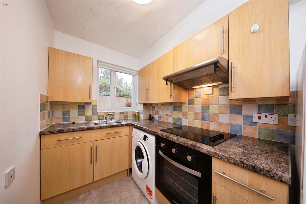 Property photo 3 of 12 Kitchen