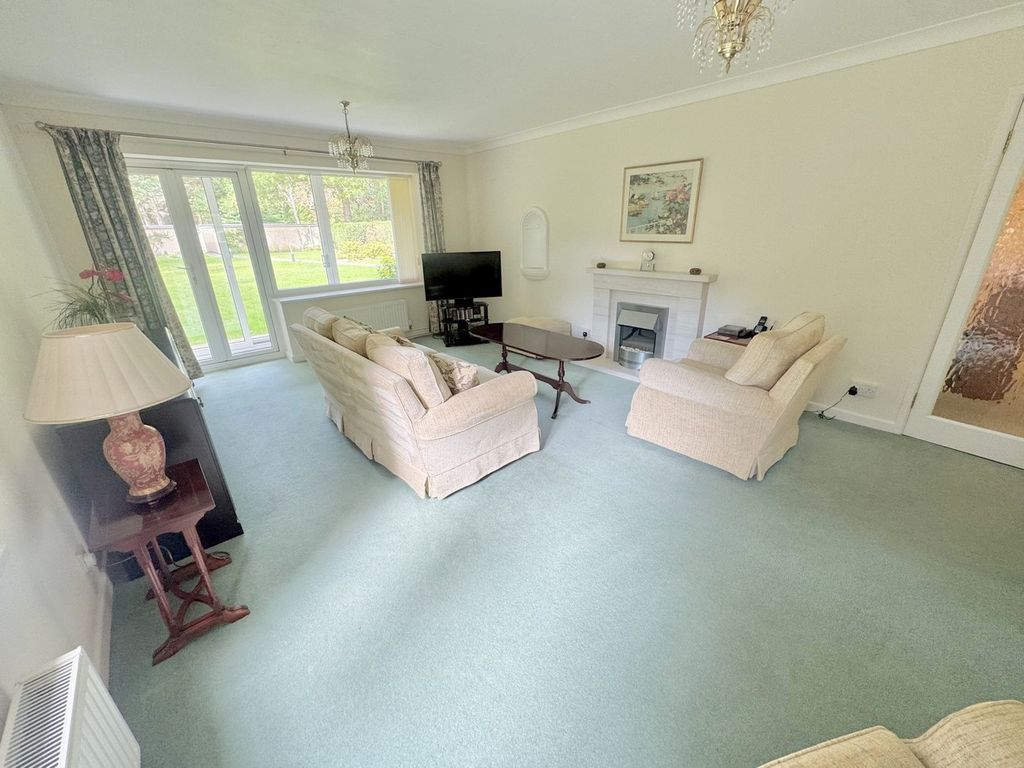 Property photo 3 of 21