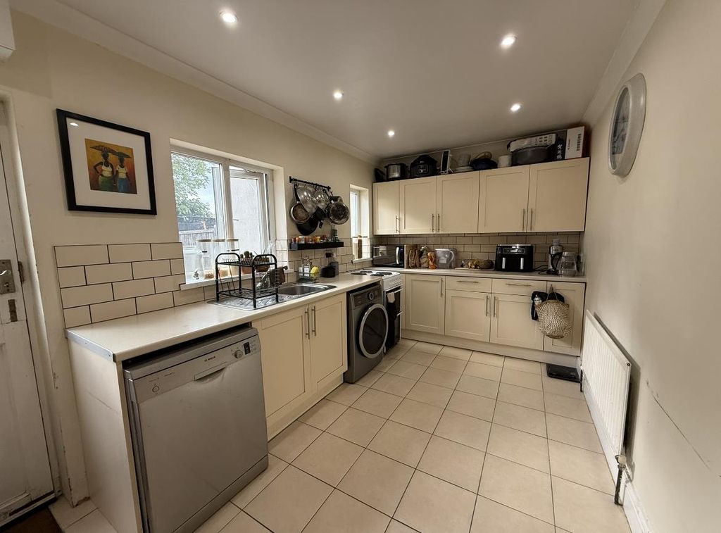 Property photo 3 of 8 Image00006.Png