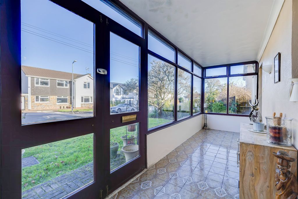 房产图片 4 - 出售独立别墅，四卧室，Holly Grove，Lisvane，卡迪夫 CF14