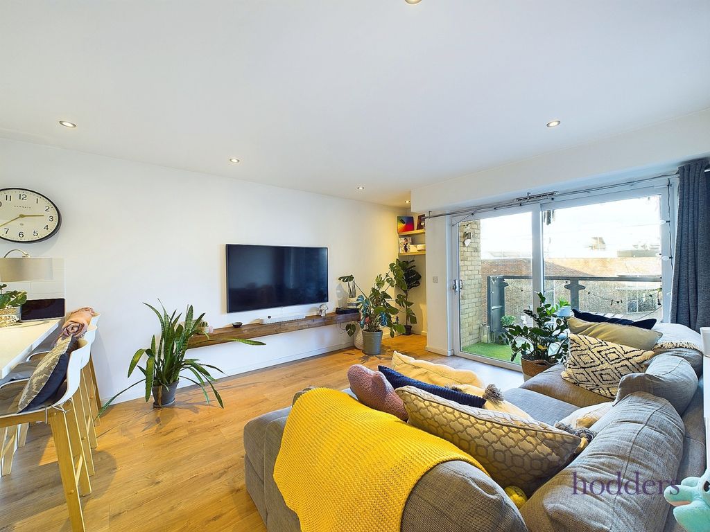Property photo 2 of 10 Picture No. 08