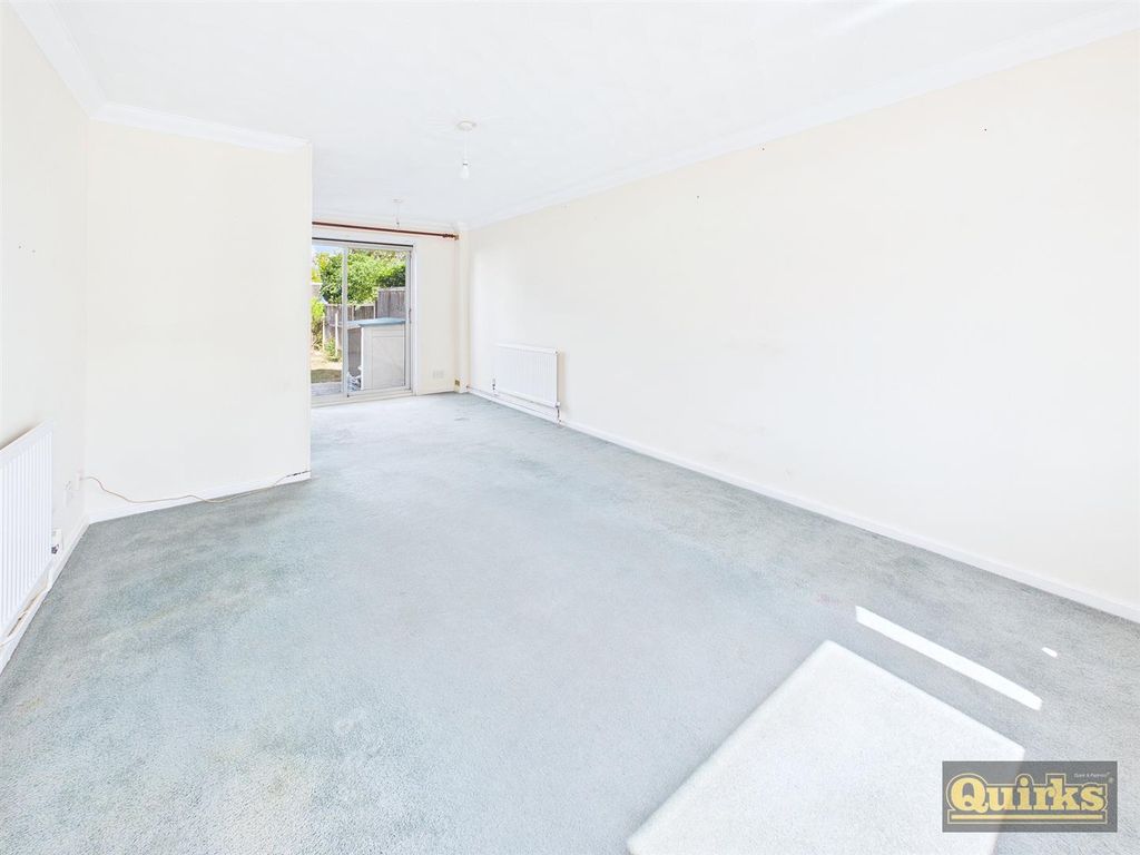 Property photo 2 of 12 Cam02342G0-Pr0220-Still001.Jpg