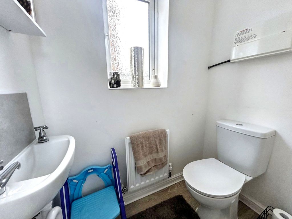 Property photo 3 of 22