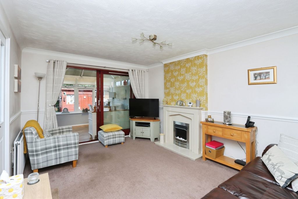 Property photo 3 of 22 Pbox-Img.Jpg