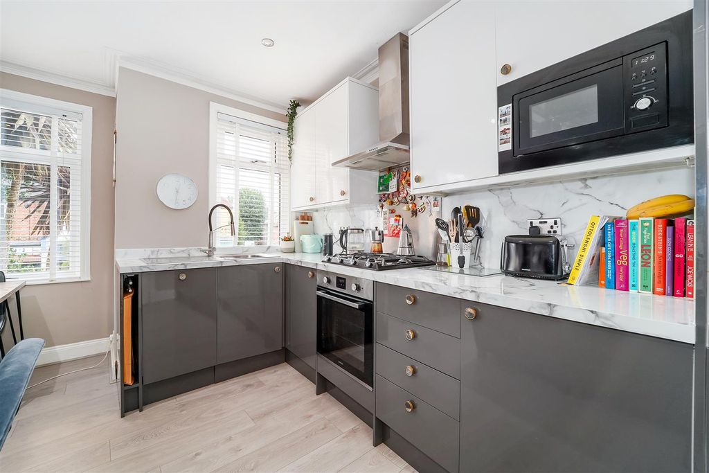 Property photo 3 of 14 Helliwell &amp; Co.