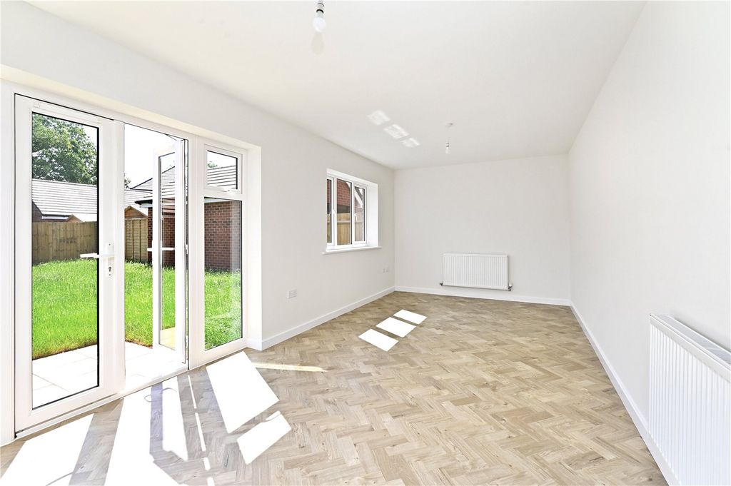Property photo 3 of 20 Picture No. 01
