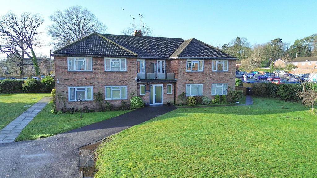 Property photo 1 of 9