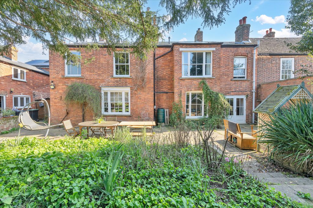 Property photo 1 of 17 Image