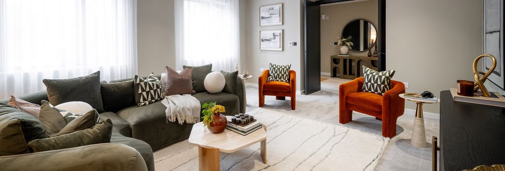 Property photo 1 of 10 Interior Living Room Image At Trent Park