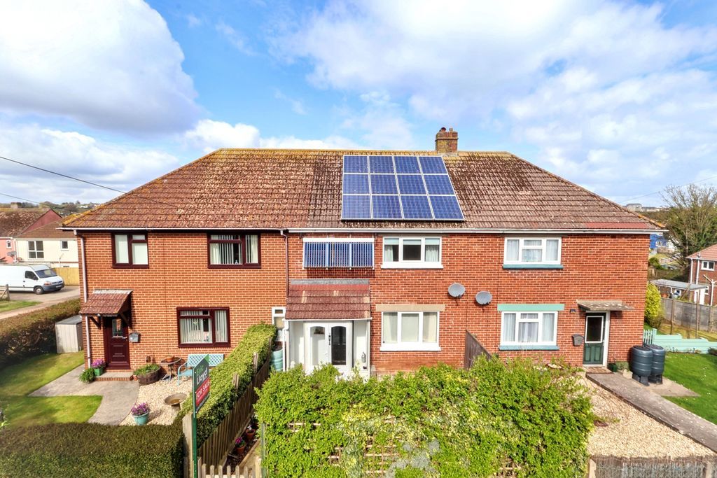 Property photo 1 of 15 Photo 14