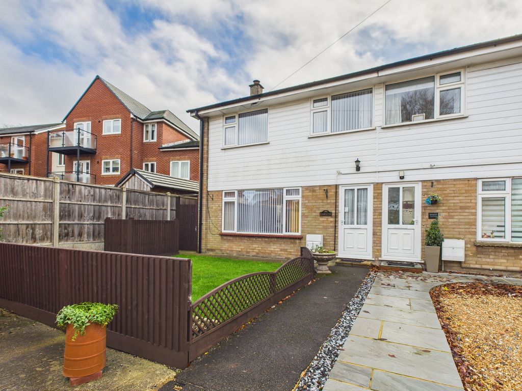 Property photo 1 of 15 Cam02136G0-Pr0496-Still020