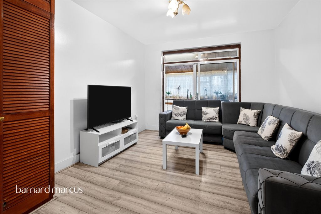 Property photo 3 of 28