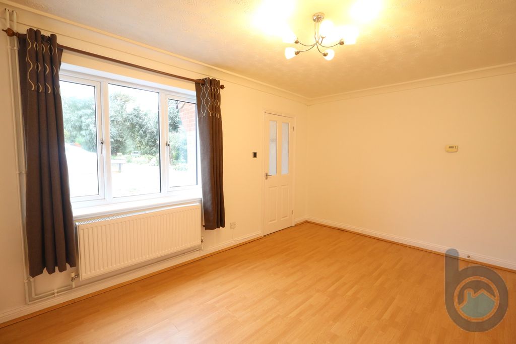 Property photo 3 of 23