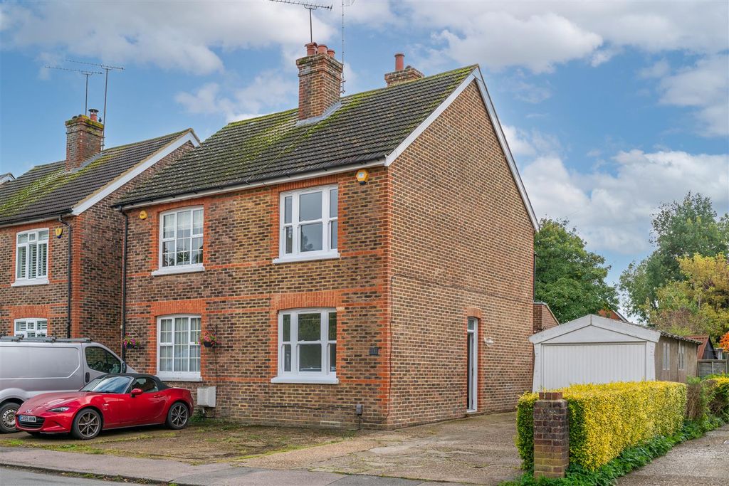 Property photo 1 of 11 71 Church Road Externals-22.Jpg