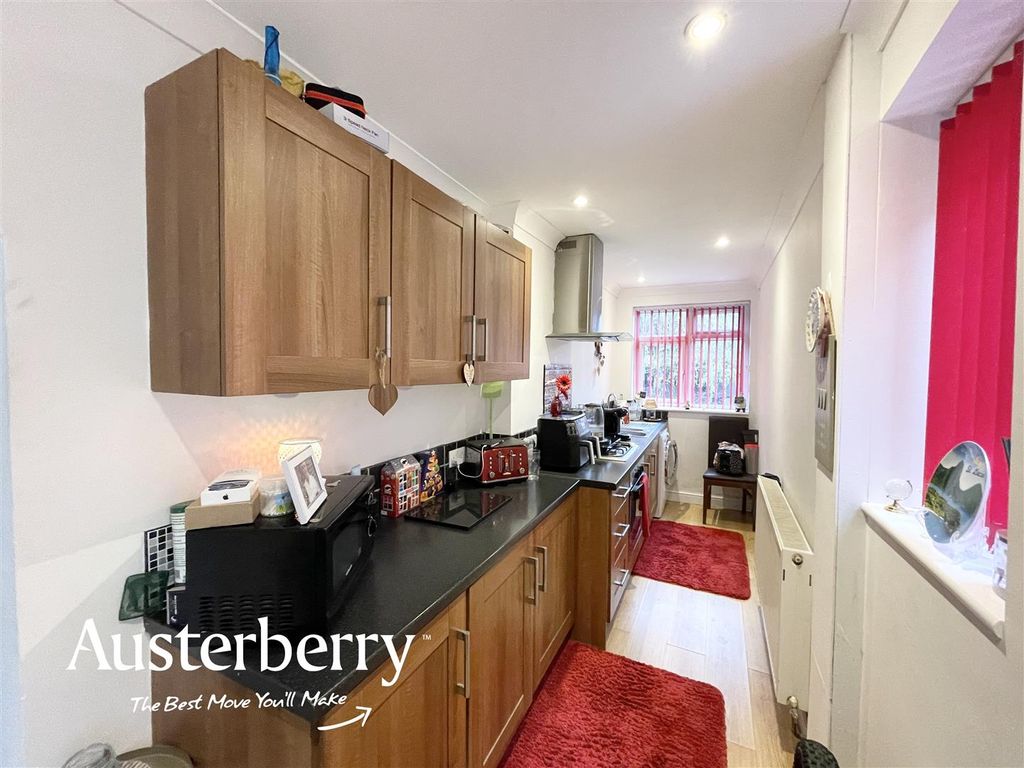 Property photo 2 of 14 Img_2905.Jpg