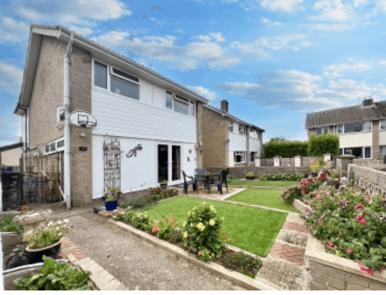 Property photo 2 of 24 Gallery