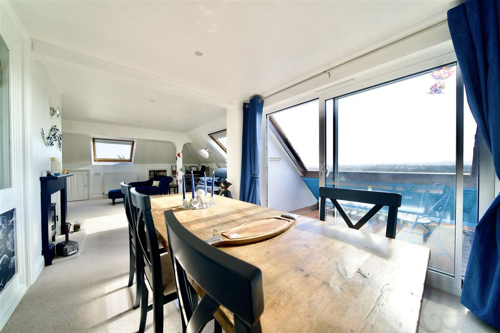 Property photo 2 of 24 Dsc01140.Jpeg