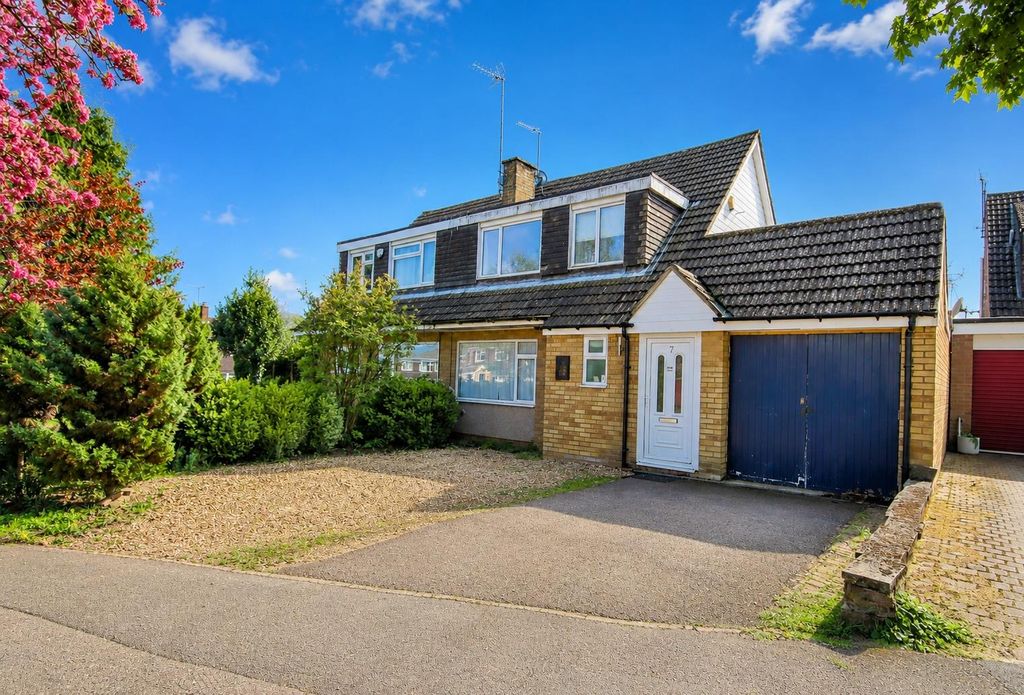 Property photo 1 of 22 7Meadowroad-H1.Jpg